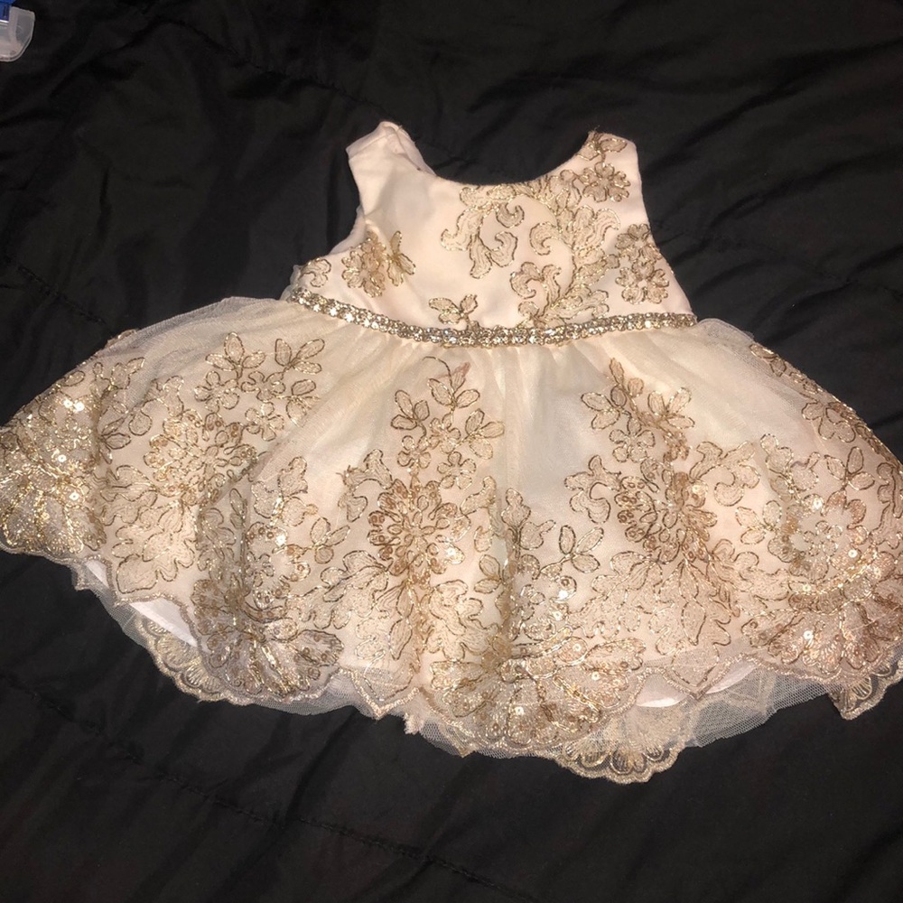 Child’s Christmas dress
